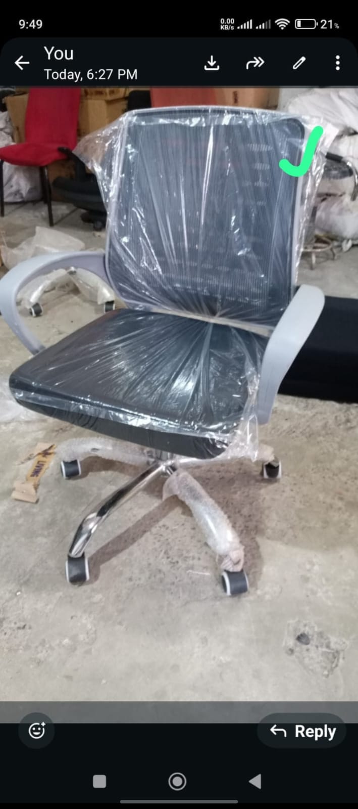 Black Hydraulic Task Chair — Office/salon Chair