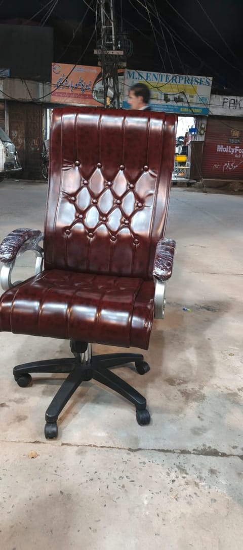 Brown Button-Tufted Executive Chair