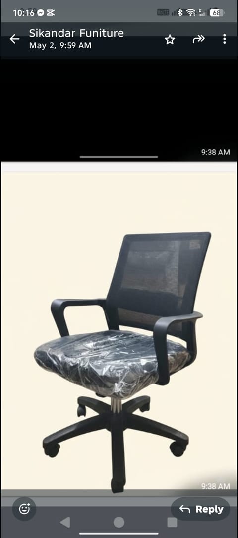Black Mesh Office Task Chair with Arms